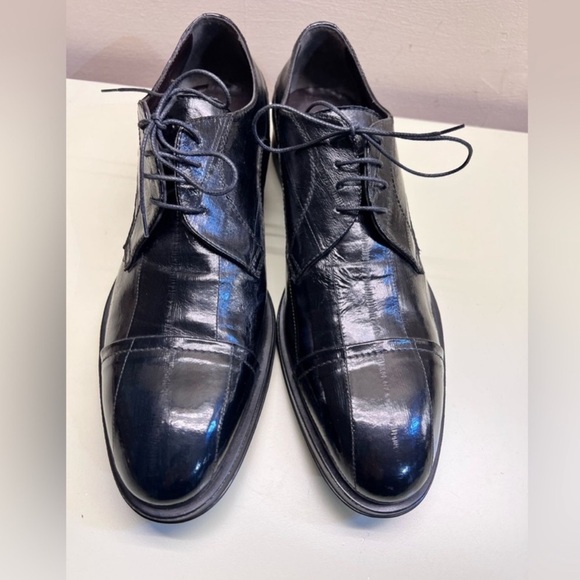 Cesare Paciotti Black Leather Oxfords Sleek Design - Picture 1 of 6